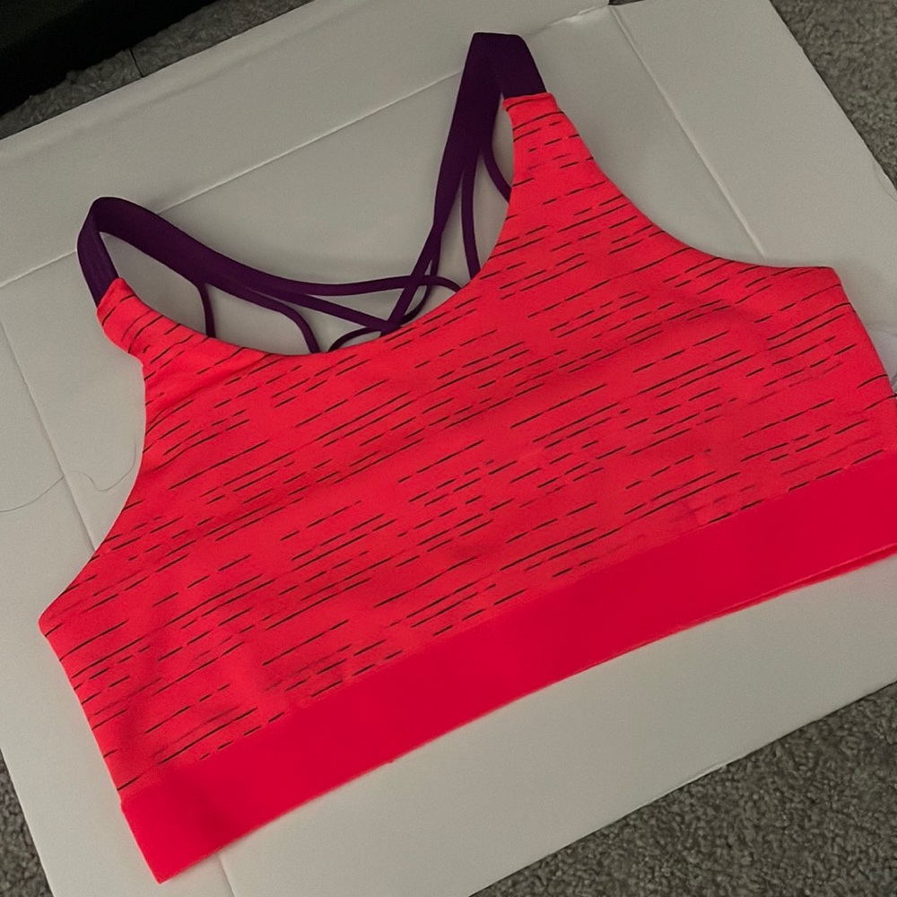 Pink diadora sports/training bra